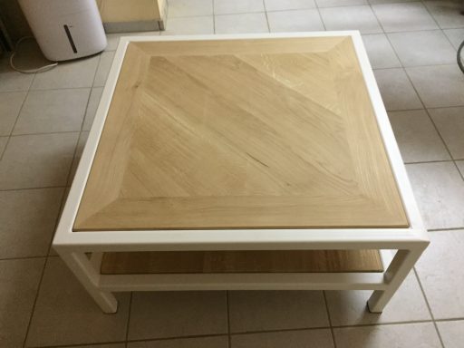 Moderne / klassische Holztische