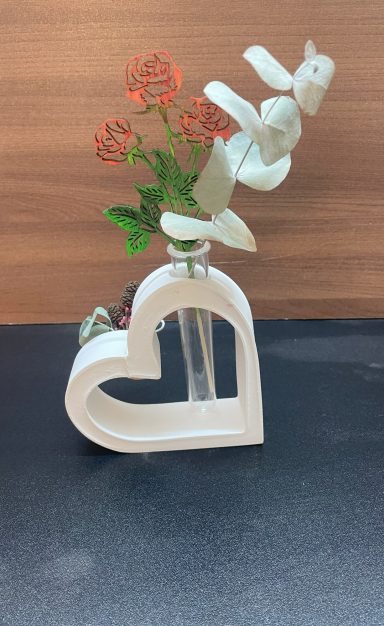 Vase in Herzform